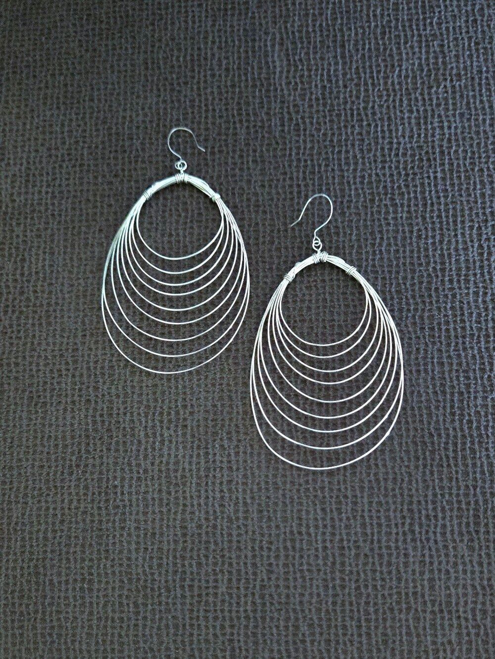Silver🤍 Graduated Hoop Wire Wrap Earrings - NWOT